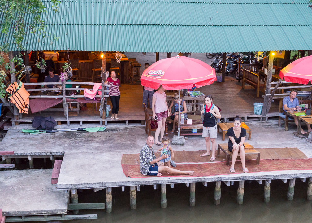 Hinter dem Schirm leider nicht zu erkennen: Mein Office